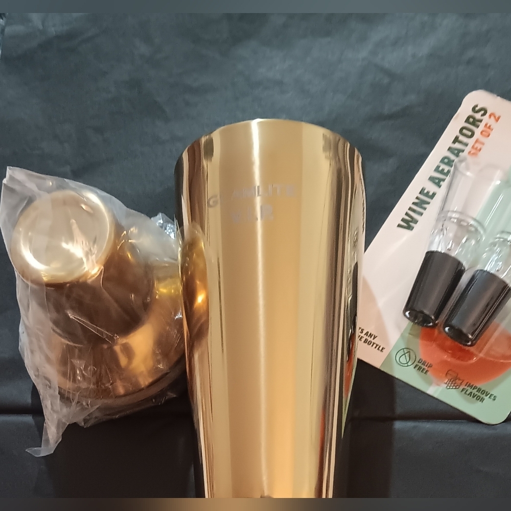 Cocktail Shaker Set with Wine Aerators (NEW)